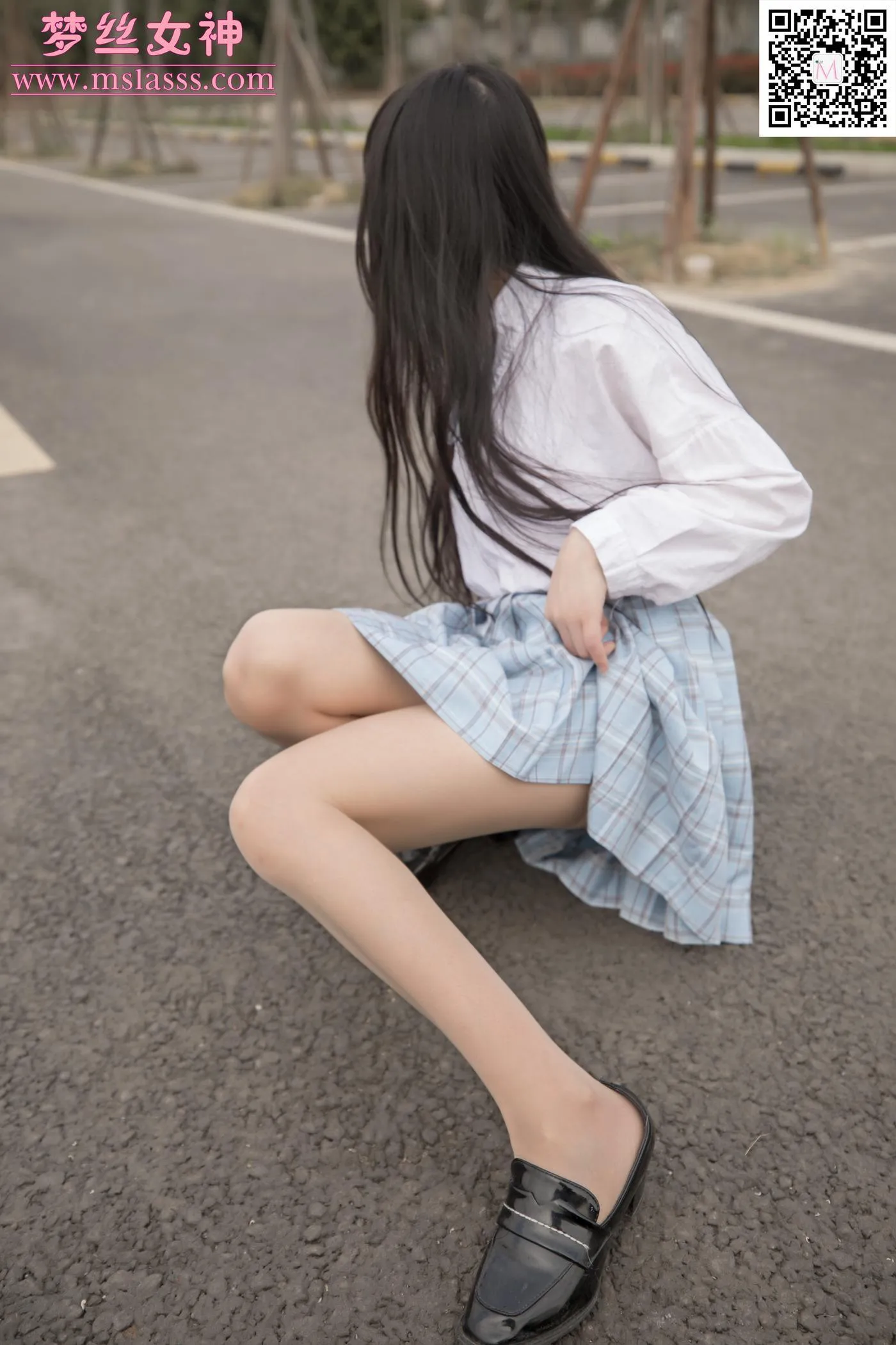 [MSLASS梦丝女神] 2020.03.22 NO.102 仟仟 JK小女神 [69P]插图1